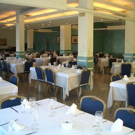 Hotel Pique Гандеса Екстериор снимка