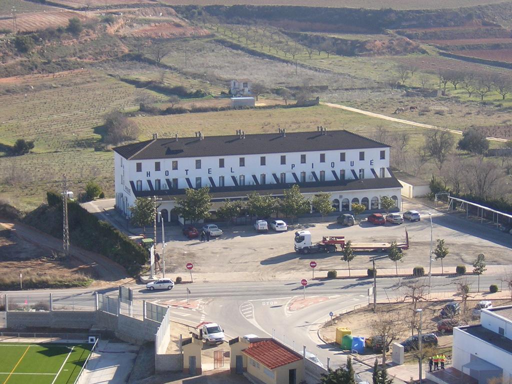 Hotel Pique Гандеса Екстериор снимка