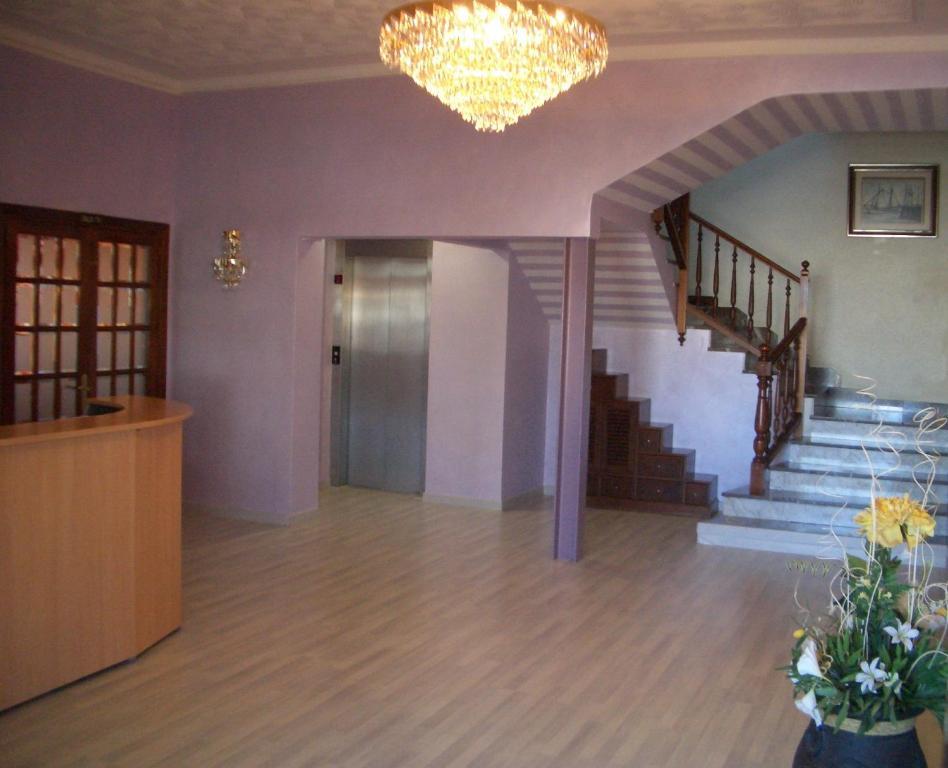 Hotel Pique Гандеса Екстериор снимка