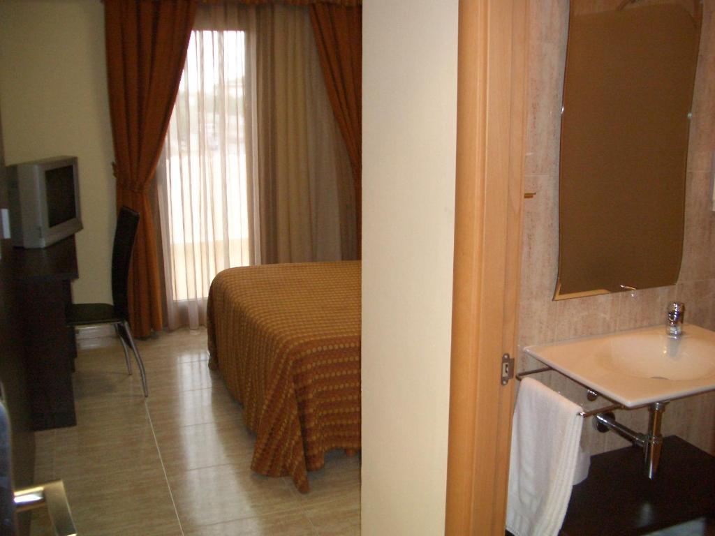 Hotel Pique Гандеса Стая снимка